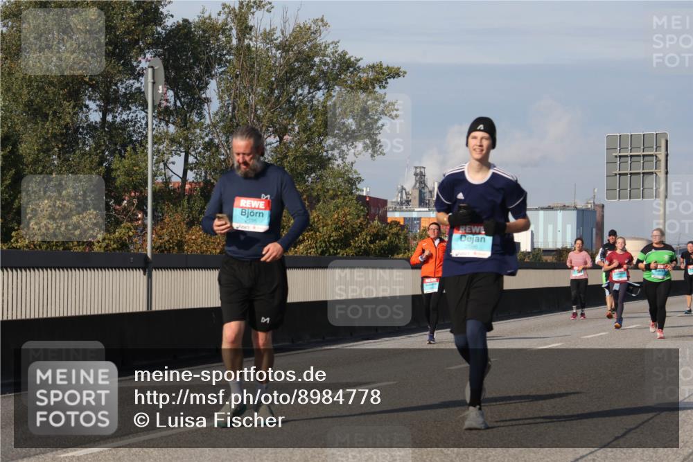 03.10.2025 - Köhlbrandbrückenlauf Luisa Fischer http://msf.ph/oto/8984778 03.10.2025 11:14:27 Position 3  meine-sportfotos.de