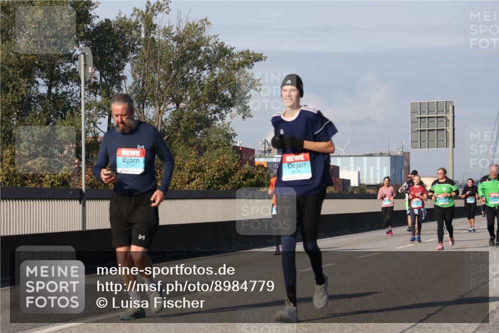 03.10.2025 - Köhlbrandbrückenlauf Luisa Fischer http://msf.ph/oto/8984779 03.10.2025 11:14:27 Position 3  meine-sportfotos.de