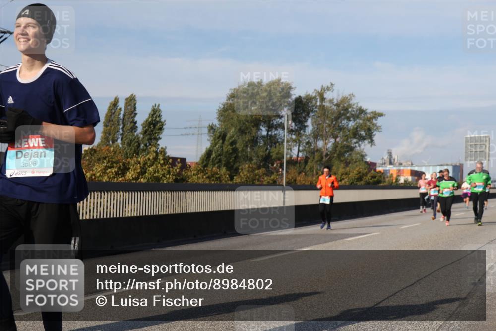 03.10.2025 - Köhlbrandbrückenlauf Luisa Fischer http://msf.ph/oto/8984802 03.10.2025 11:14:31 Position 3 2596 meine-sportfotos.de