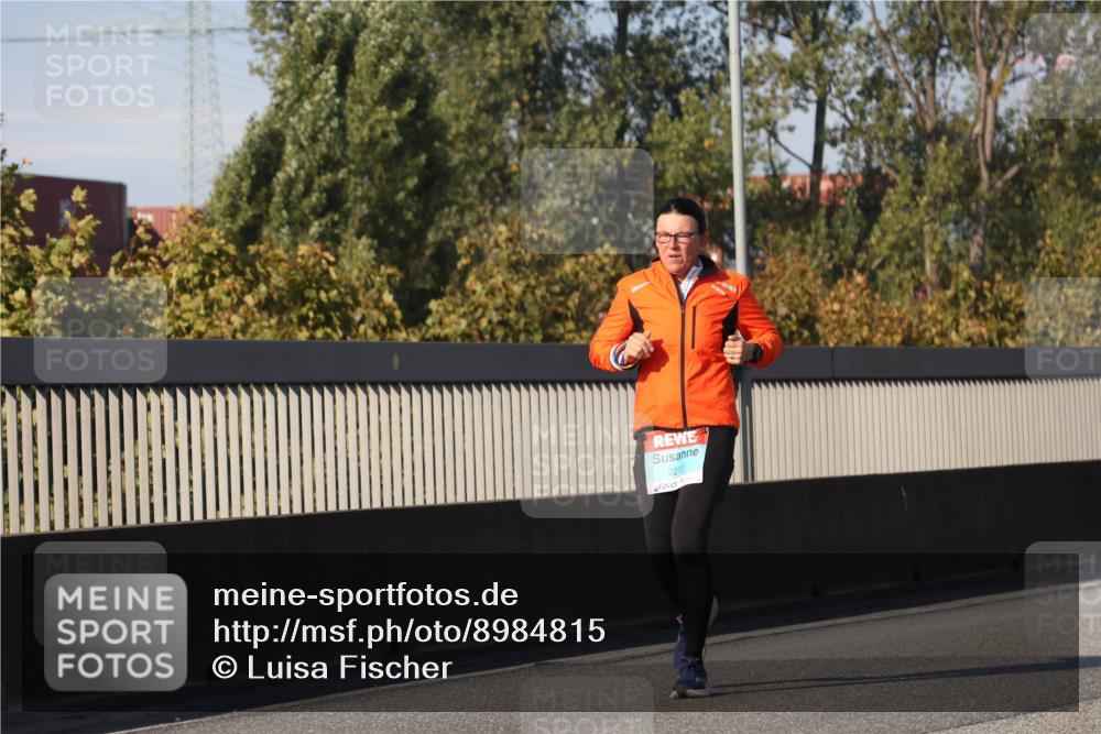 03.10.2025 - Köhlbrandbrückenlauf Luisa Fischer http://msf.ph/oto/8984815 03.10.2025 11:14:33 Position 3 2211 meine-sportfotos.de