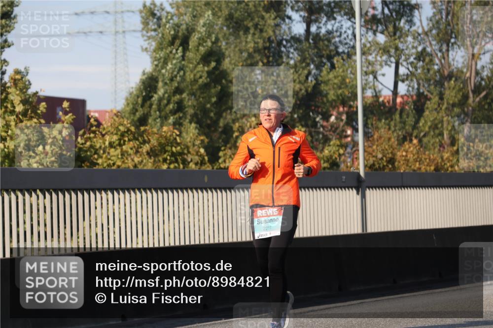 03.10.2025 - Köhlbrandbrückenlauf Luisa Fischer http://msf.ph/oto/8984821 03.10.2025 11:14:34 Position 3 2211 meine-sportfotos.de