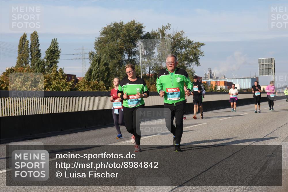 03.10.2025 - Köhlbrandbrückenlauf Luisa Fischer http://msf.ph/oto/8984842 03.10.2025 11:14:37 Position 3 2011, 2020 meine-sportfotos.de