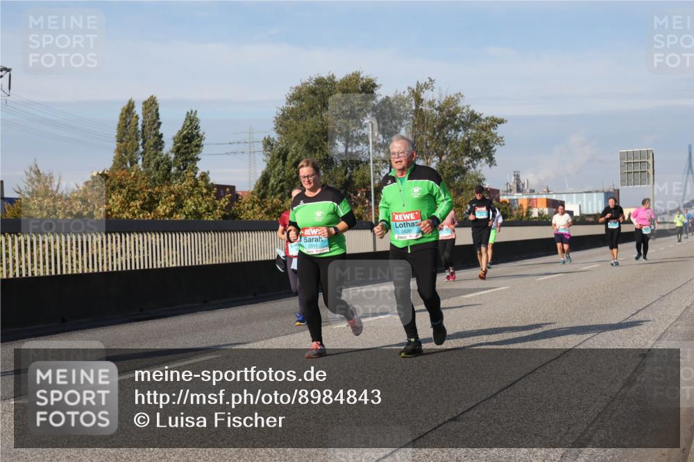 03.10.2025 - Köhlbrandbrückenlauf Luisa Fischer http://msf.ph/oto/8984843 03.10.2025 11:14:38 Position 3 2011, 2020 meine-sportfotos.de
