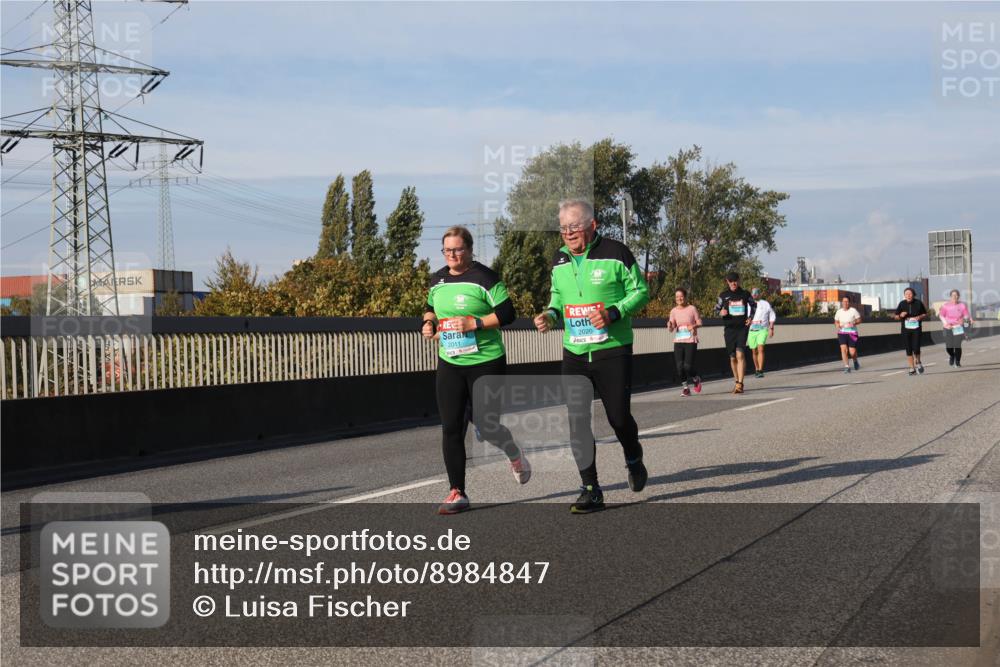 03.10.2025 - Köhlbrandbrückenlauf Luisa Fischer http://msf.ph/oto/8984847 03.10.2025 11:14:38 Position 3 2011, 2020 meine-sportfotos.de