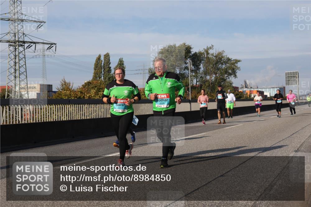 03.10.2025 - Köhlbrandbrückenlauf Luisa Fischer http://msf.ph/oto/8984850 03.10.2025 11:14:39 Position 3 2011, 2020 meine-sportfotos.de