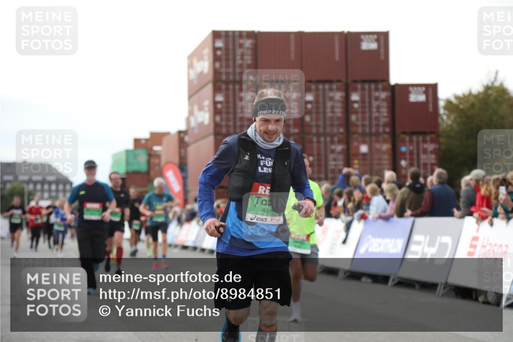 03.10.2025 - Köhlbrandbrückenlauf Yannick Fuchs http://msf.ph/oto/8984851 03.10.2025 16:09:40 Ziel 7498, 8814, 8826, 8834, 9024, 9150, 9301, 9567, 9748 meine-sportfotos.de