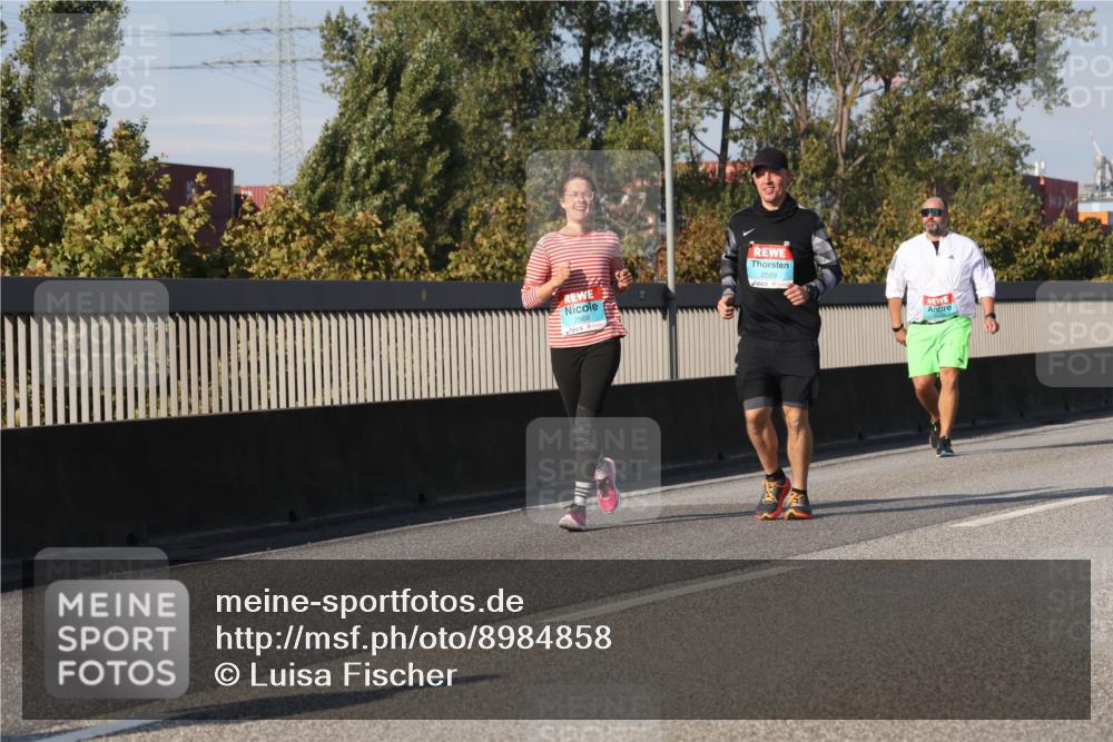 03.10.2025 - Köhlbrandbrückenlauf Luisa Fischer http://msf.ph/oto/8984858 03.10.2025 11:14:40 Position 3 2568, 2569 meine-sportfotos.de