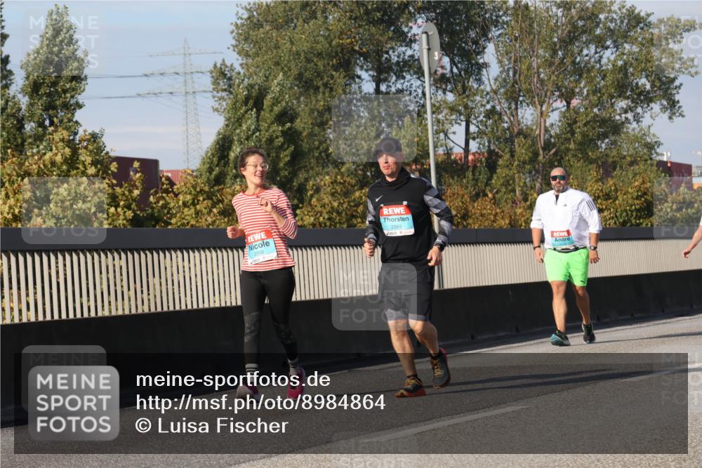 03.10.2025 - Köhlbrandbrückenlauf Luisa Fischer http://msf.ph/oto/8984864 03.10.2025 11:14:41 Position 3 2568, 2569 meine-sportfotos.de