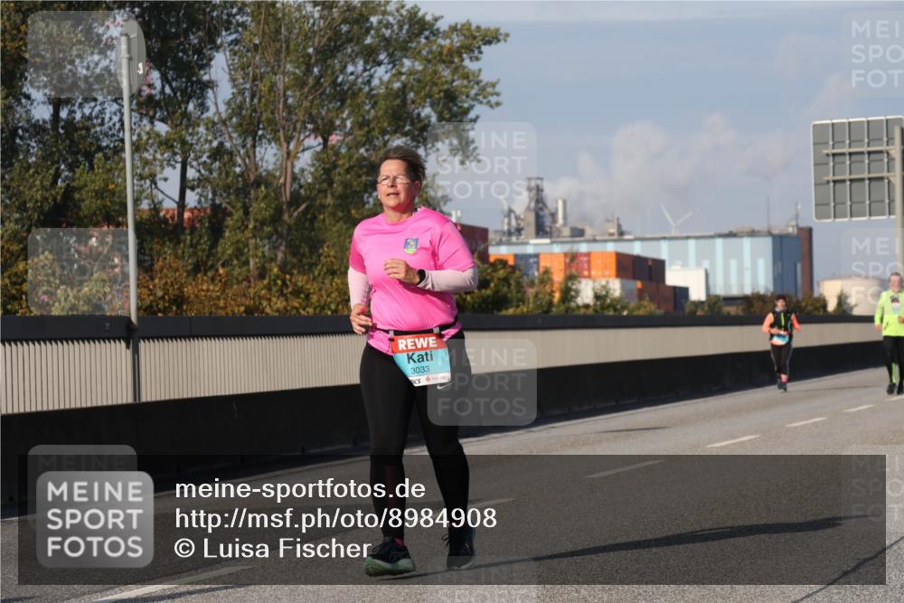 03.10.2025 - Köhlbrandbrückenlauf Luisa Fischer http://msf.ph/oto/8984908 03.10.2025 11:14:48 Position 3 3033 meine-sportfotos.de