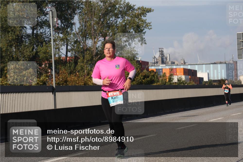 03.10.2025 - Köhlbrandbrückenlauf Luisa Fischer http://msf.ph/oto/8984910 03.10.2025 11:14:49 Position 3 3033 meine-sportfotos.de