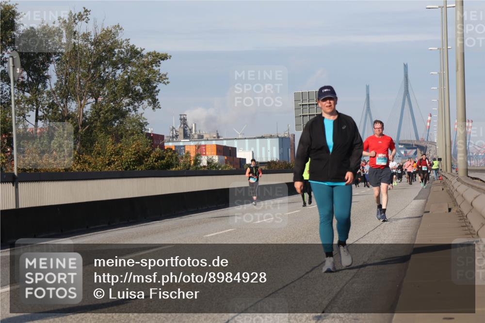 03.10.2025 - Köhlbrandbrückenlauf Luisa Fischer http://msf.ph/oto/8984928 03.10.2025 11:14:52 Position 3  meine-sportfotos.de