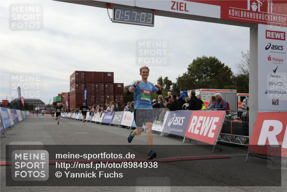 03.10.2025 - Köhlbrandbrückenlauf Yannick Fuchs http://msf.ph/oto/8984938 03.10.2025 15:57:01 Ziel 7041, 7882, 9665, 9751 meine-sportfotos.de