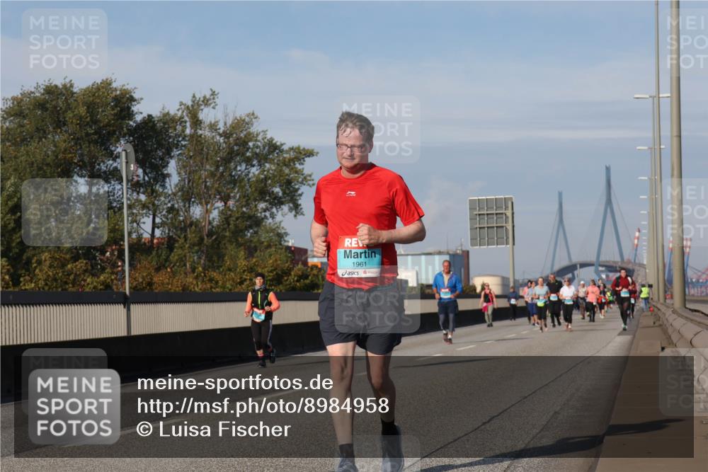 03.10.2025 - Köhlbrandbrückenlauf Luisa Fischer http://msf.ph/oto/8984958 03.10.2025 11:15:00 Position 3 1961 meine-sportfotos.de