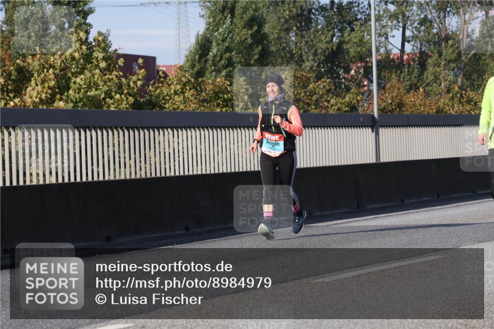 03.10.2025 - Köhlbrandbrückenlauf Luisa Fischer http://msf.ph/oto/8984979 03.10.2025 11:15:04 Position 3 1923 meine-sportfotos.de
