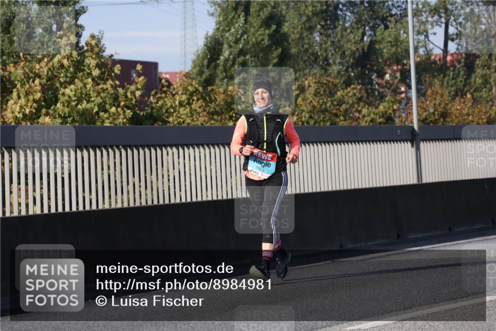 03.10.2025 - Köhlbrandbrückenlauf Luisa Fischer http://msf.ph/oto/8984981 03.10.2025 11:15:04 Position 3 1923, 10 meine-sportfotos.de