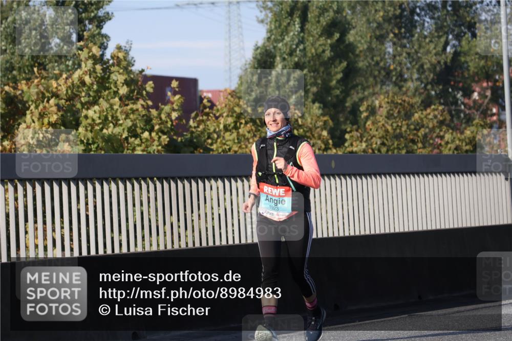 03.10.2025 - Köhlbrandbrückenlauf Luisa Fischer http://msf.ph/oto/8984983 03.10.2025 11:15:04 Position 3 1923 meine-sportfotos.de