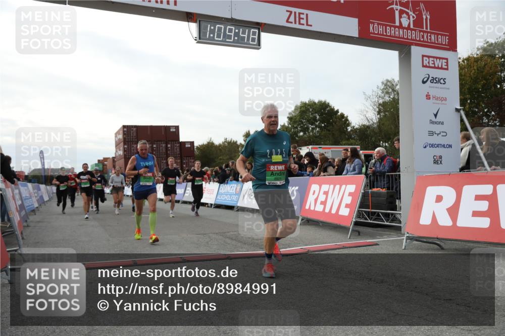 03.10.2025 - Köhlbrandbrückenlauf Yannick Fuchs http://msf.ph/oto/8984991 03.10.2025 16:09:46 Ziel 7272, 7305, 7306, 7452, 7498, 7583, 7742, 8814, 8826, 8834, 9024, 9097, 9181, 9567, 9600, 9671, 9748 meine-sportfotos.de