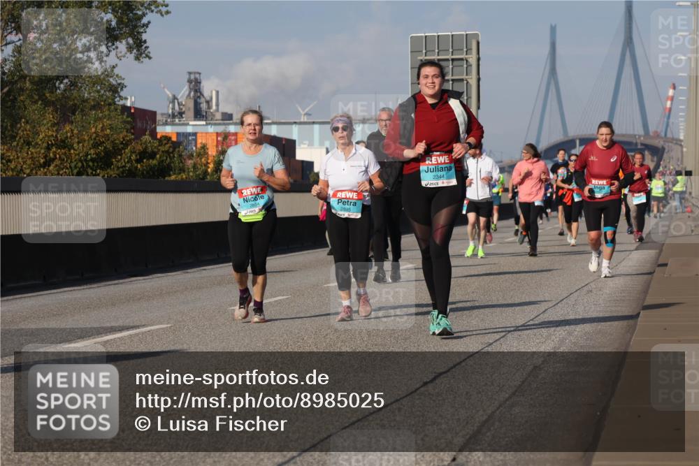 03.10.2025 - Köhlbrandbrückenlauf Luisa Fischer http://msf.ph/oto/8985025 03.10.2025 11:15:13 Position 3 2344 meine-sportfotos.de