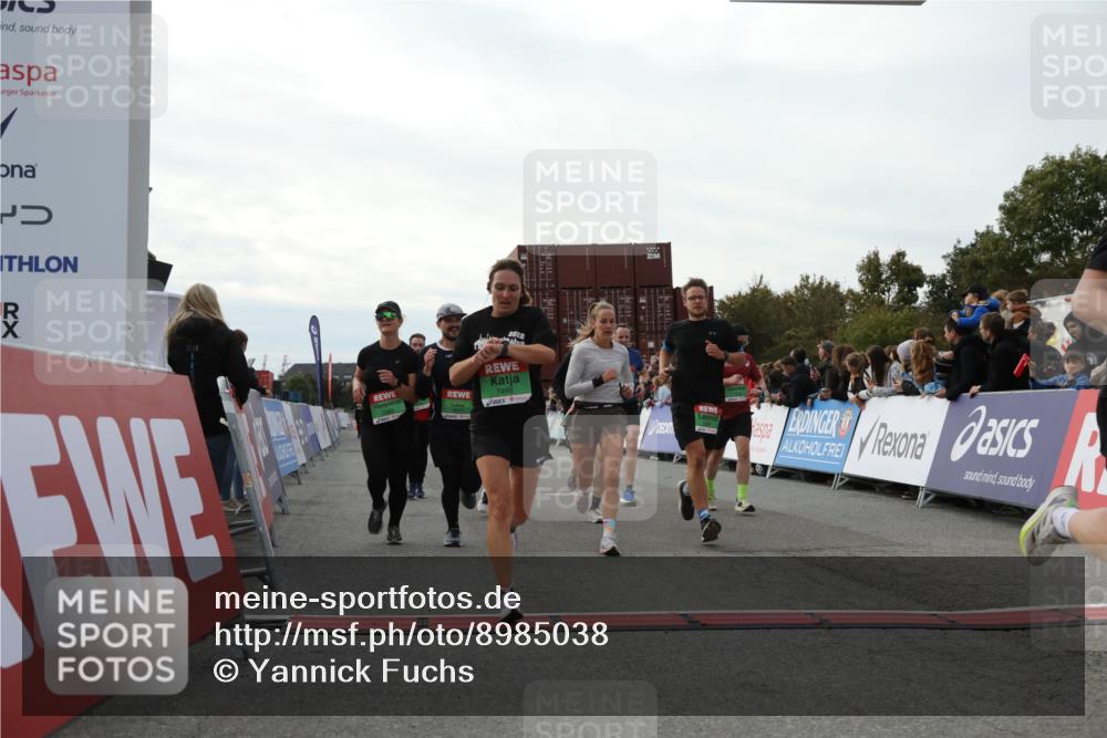 03.10.2025 - Köhlbrandbrückenlauf Yannick Fuchs http://msf.ph/oto/8985038 03.10.2025 16:09:48 Ziel 7272, 7305, 7306, 7452, 7498, 7583, 7742, 7863, 8814, 8826, 8834, 9097, 9181, 9567, 9600, 9671, 9748 meine-sportfotos.de