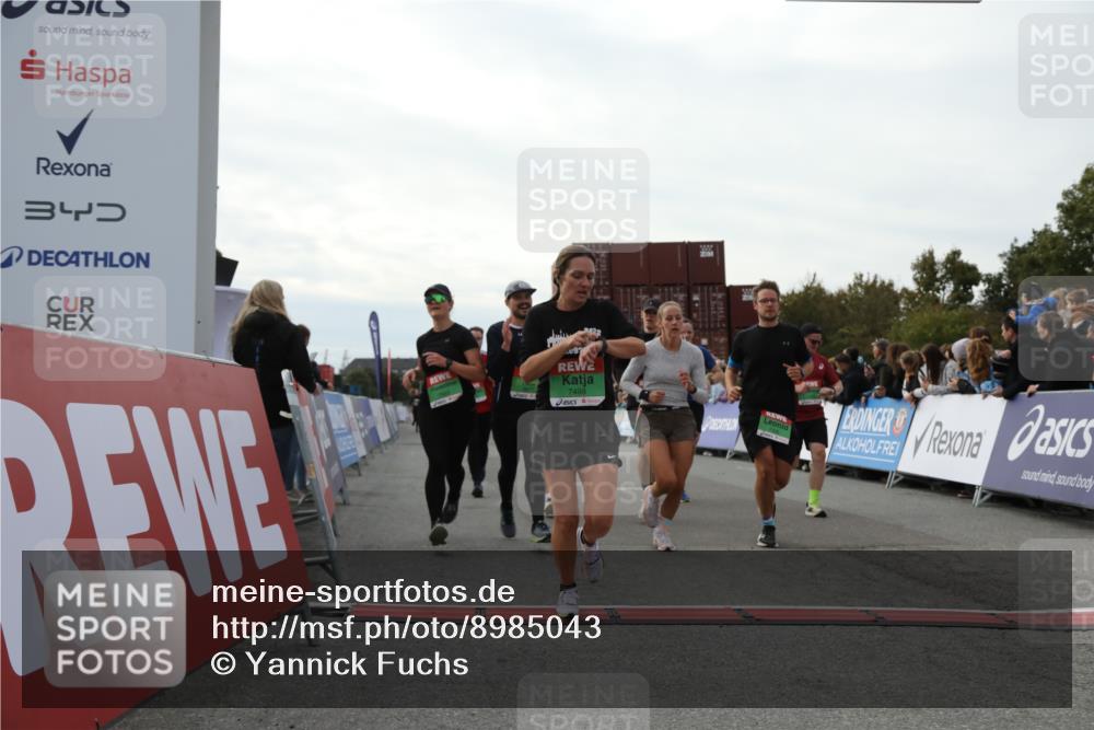03.10.2025 - Köhlbrandbrückenlauf Yannick Fuchs http://msf.ph/oto/8985043 03.10.2025 16:09:49 Ziel 7205, 7272, 7305, 7306, 7452, 7498, 7583, 7742, 7863, 8014, 8814, 8826, 9097, 9181, 9341, 9567, 9600, 9671, 9748 meine-sportfotos.de