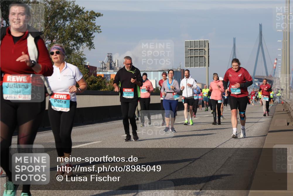 03.10.2025 - Köhlbrandbrückenlauf Luisa Fischer http://msf.ph/oto/8985049 03.10.2025 11:15:17 Position 3 2344, 2895 meine-sportfotos.de