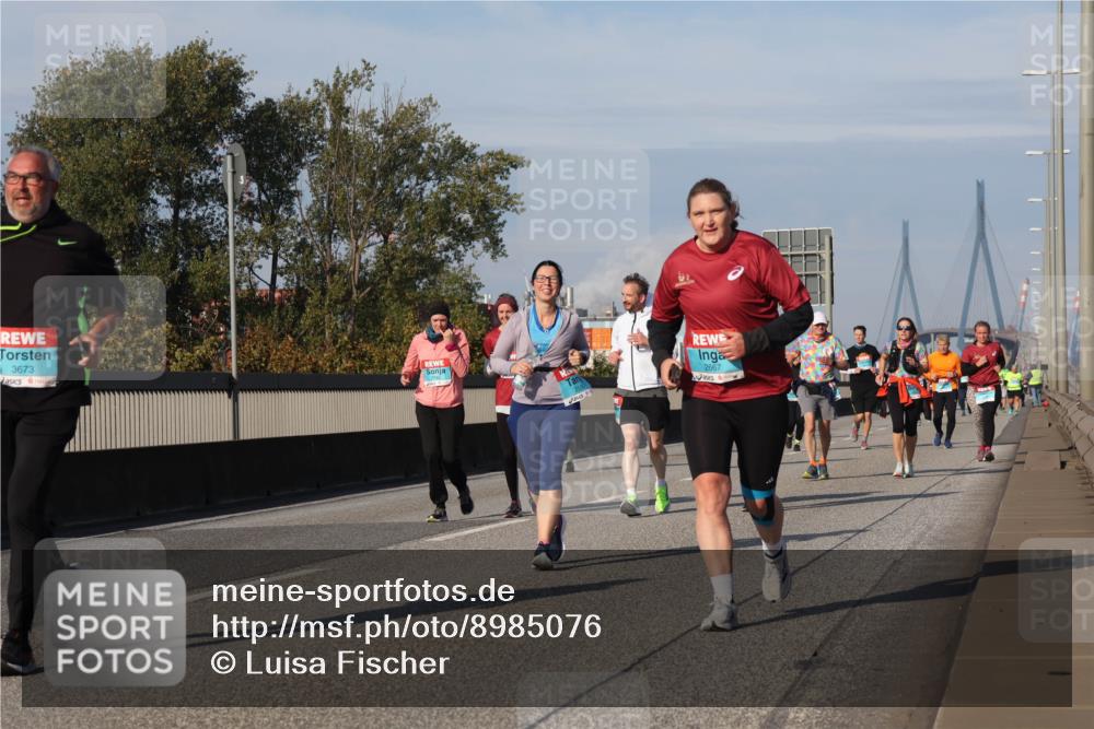 03.10.2025 - Köhlbrandbrückenlauf Luisa Fischer http://msf.ph/oto/8985076 03.10.2025 11:15:22 Position 3 3673, 2667 meine-sportfotos.de
