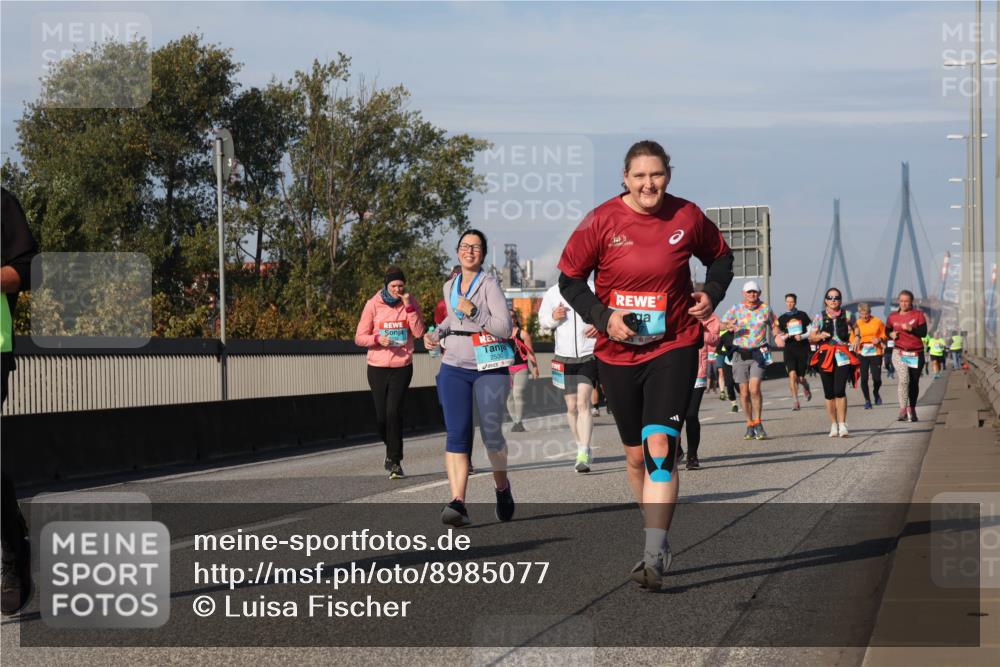 03.10.2025 - Köhlbrandbrückenlauf Luisa Fischer http://msf.ph/oto/8985077 03.10.2025 11:15:22 Position 3 2530 meine-sportfotos.de