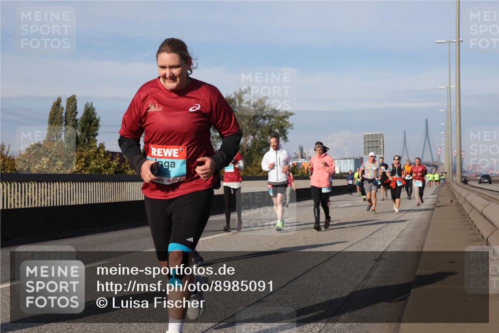 03.10.2025 - Köhlbrandbrückenlauf Luisa Fischer http://msf.ph/oto/8985091 03.10.2025 11:15:24 Position 3 2667 meine-sportfotos.de