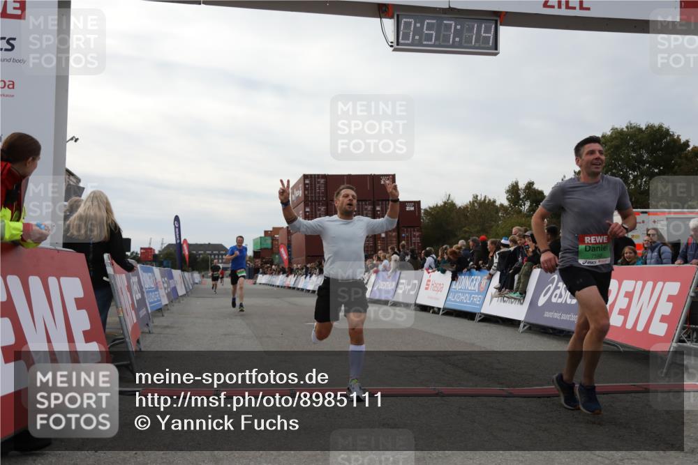 03.10.2025 - Köhlbrandbrückenlauf Yannick Fuchs http://msf.ph/oto/8985111 03.10.2025 15:57:12 Ziel 7107, 7593, 7618, 9032, 9087 meine-sportfotos.de