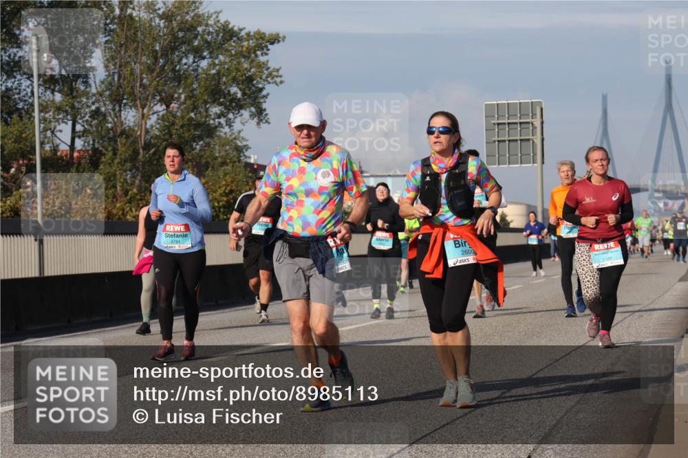 03.10.2025 - Köhlbrandbrückenlauf Luisa Fischer http://msf.ph/oto/8985113 03.10.2025 11:15:28 Position 3 2781, 265, 2600, 2148 meine-sportfotos.de