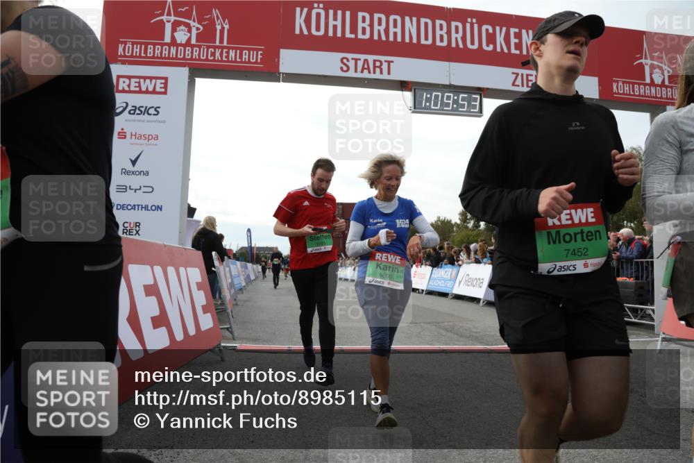 03.10.2025 - Köhlbrandbrückenlauf Yannick Fuchs http://msf.ph/oto/8985115 03.10.2025 16:09:51 Ziel 7205, 7272, 7305, 7306, 7452, 7498, 7583, 7742, 7743, 7863, 8014, 8814, 8817, 9028, 9097, 9181, 9341, 9600, 9671, 9748 meine-sportfotos.de