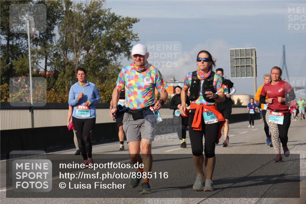 03.10.2025 - Köhlbrandbrückenlauf Luisa Fischer http://msf.ph/oto/8985116 03.10.2025 11:15:29 Position 3 2781, 2600, 2148 meine-sportfotos.de