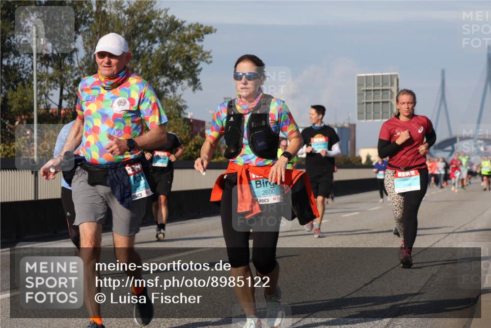 03.10.2025 - Köhlbrandbrückenlauf Luisa Fischer http://msf.ph/oto/8985122 03.10.2025 11:15:30 Position 3 2652, 2600, 2148 meine-sportfotos.de