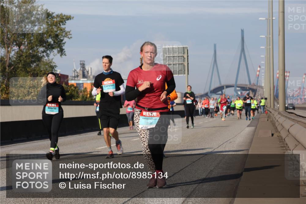 03.10.2025 - Köhlbrandbrückenlauf Luisa Fischer http://msf.ph/oto/8985134 03.10.2025 11:15:32 Position 3 3552, 1, 2148 meine-sportfotos.de