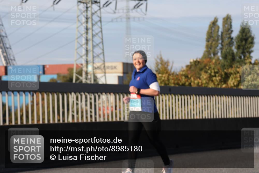 03.10.2025 - Köhlbrandbrückenlauf Luisa Fischer http://msf.ph/oto/8985180 03.10.2025 11:15:48 Position 3  meine-sportfotos.de