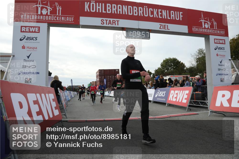 03.10.2025 - Köhlbrandbrückenlauf Yannick Fuchs http://msf.ph/oto/8985181 03.10.2025 16:09:56 Ziel 7175, 7205, 7273, 7742, 7743, 7753, 7863, 8014, 8817, 9028, 9341, 9601 meine-sportfotos.de