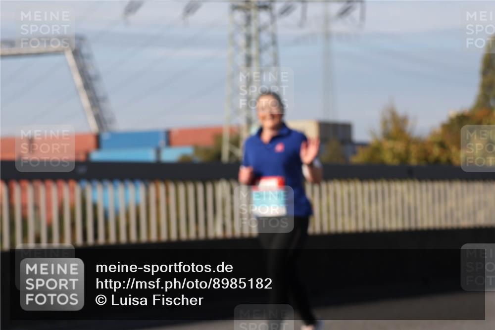 03.10.2025 - Köhlbrandbrückenlauf Luisa Fischer http://msf.ph/oto/8985182 03.10.2025 11:15:49 Position 3  meine-sportfotos.de