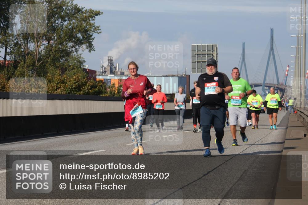 03.10.2025 - Köhlbrandbrückenlauf Luisa Fischer http://msf.ph/oto/8985202 03.10.2025 11:15:54 Position 3 2475 meine-sportfotos.de