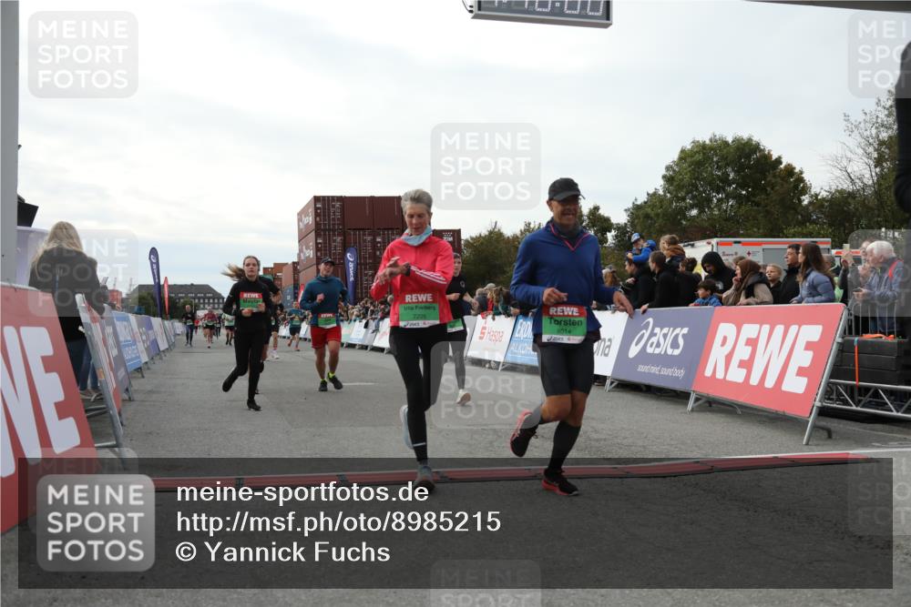 03.10.2025 - Köhlbrandbrückenlauf Yannick Fuchs http://msf.ph/oto/8985215 03.10.2025 16:09:58 Ziel 7175, 7205, 7273, 7529, 7742, 7743, 7753, 7863, 8014, 8817, 8882, 9028, 9090, 9341, 9601 meine-sportfotos.de