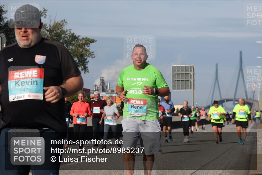 03.10.2025 - Köhlbrandbrückenlauf Luisa Fischer http://msf.ph/oto/8985237 03.10.2025 11:16:00 Position 3 2475, 3588 meine-sportfotos.de