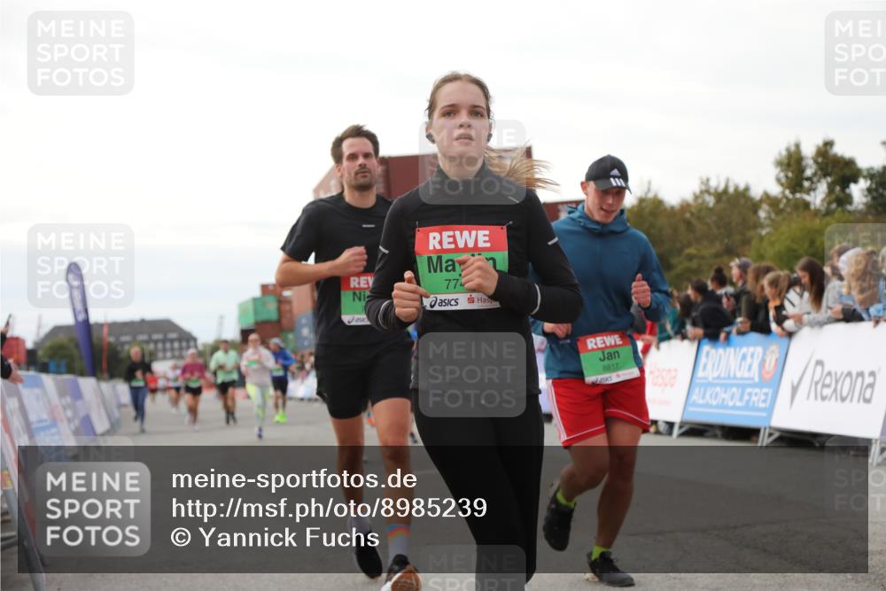 03.10.2025 - Köhlbrandbrückenlauf Yannick Fuchs http://msf.ph/oto/8985239 03.10.2025 16:10:00 Ziel 7175, 7205, 7273, 7528, 7529, 7743, 7753, 7863, 8014, 8817, 8882, 9028, 9090, 9323, 9341, 9601 meine-sportfotos.de