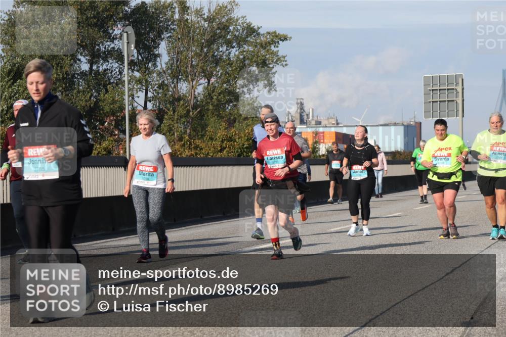 03.10.2025 - Köhlbrandbrückenlauf Luisa Fischer http://msf.ph/oto/8985269 03.10.2025 11:16:05 Position 3 2755, 3298, 2751, 2741 meine-sportfotos.de
