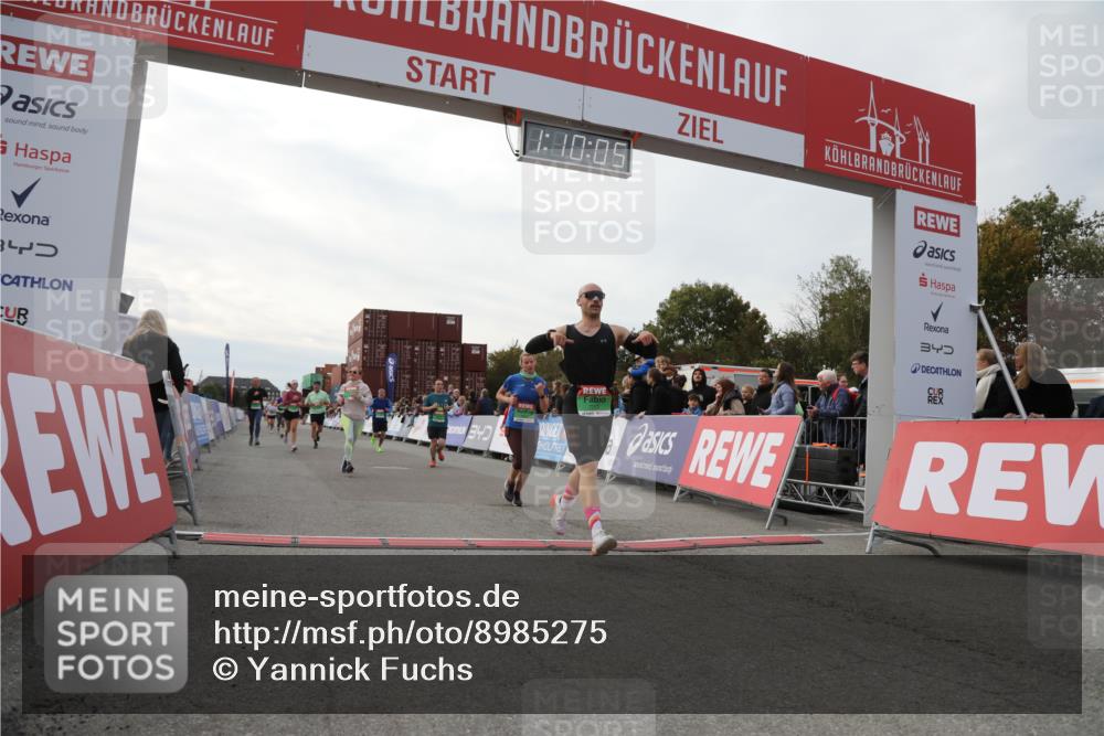03.10.2025 - Köhlbrandbrückenlauf Yannick Fuchs http://msf.ph/oto/8985275 03.10.2025 16:10:03 Ziel 7175, 7273, 7437, 7528, 7529, 7753, 7764, 8817, 8882, 9090, 9323, 9458, 9601 meine-sportfotos.de