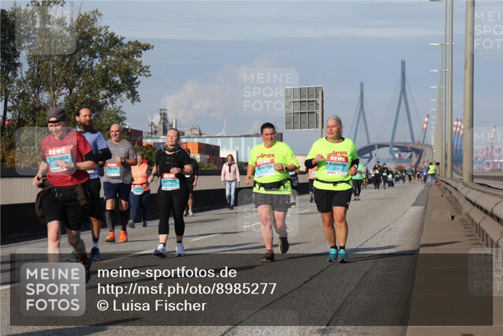 03.10.2025 - Köhlbrandbrückenlauf Luisa Fischer http://msf.ph/oto/8985277 03.10.2025 11:16:06 Position 3 2738, 2741 meine-sportfotos.de