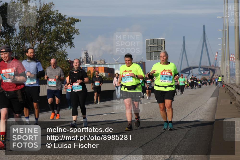 03.10.2025 - Köhlbrandbrückenlauf Luisa Fischer http://msf.ph/oto/8985281 03.10.2025 11:16:07 Position 3 2238, 2738, 27411 meine-sportfotos.de