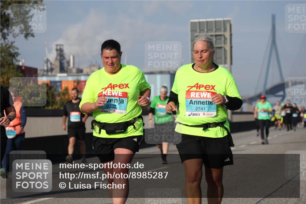 03.10.2025 - Köhlbrandbrückenlauf Luisa Fischer http://msf.ph/oto/8985287 03.10.2025 11:16:08 Position 3 2738, 2741 meine-sportfotos.de