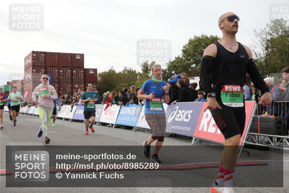 03.10.2025 - Köhlbrandbrückenlauf Yannick Fuchs http://msf.ph/oto/8985289 03.10.2025 16:10:04 Ziel 7175, 7273, 7437, 7528, 7529, 7753, 7764, 8882, 9090, 9323, 9458, 9601 meine-sportfotos.de