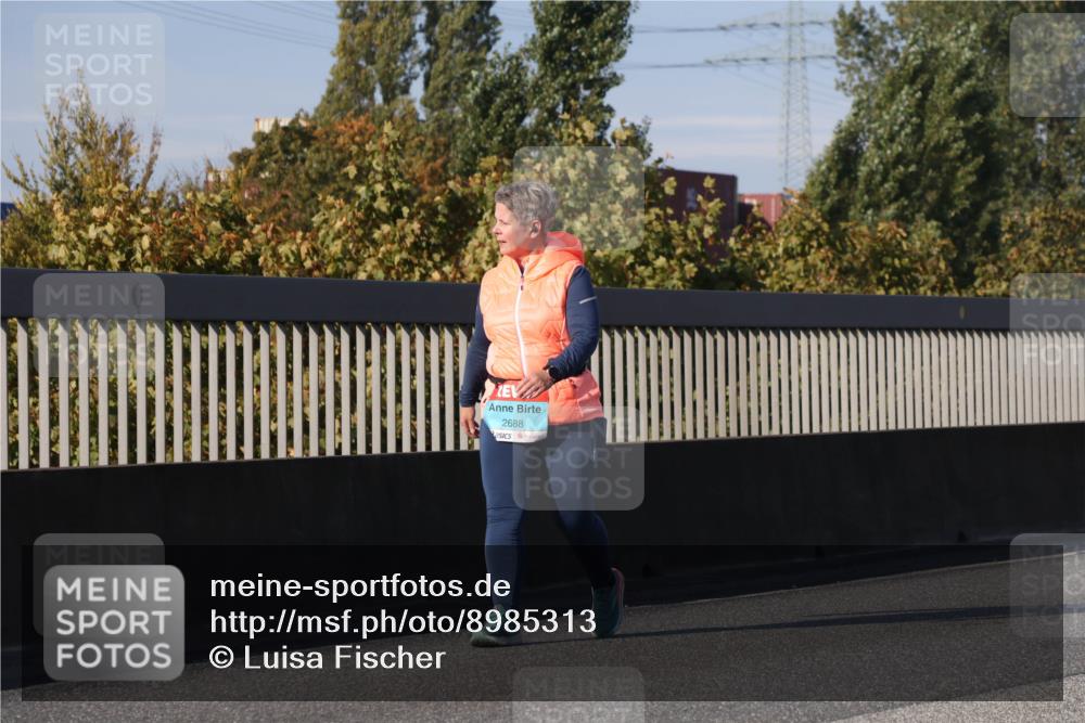 03.10.2025 - Köhlbrandbrückenlauf Luisa Fischer http://msf.ph/oto/8985313 03.10.2025 11:16:17 Position 3 2688 meine-sportfotos.de