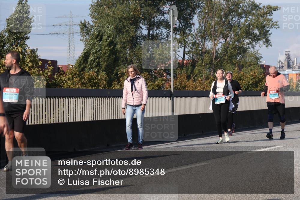 03.10.2025 - Köhlbrandbrückenlauf Luisa Fischer http://msf.ph/oto/8985348 03.10.2025 11:16:23 Position 3 2390, 2859, 3097 meine-sportfotos.de