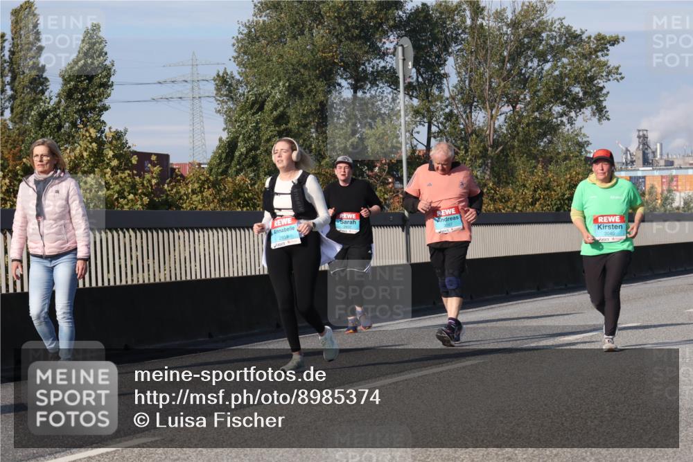03.10.2025 - Köhlbrandbrückenlauf Luisa Fischer http://msf.ph/oto/8985374 03.10.2025 11:16:27 Position 3 2859, 3097, 3040 meine-sportfotos.de